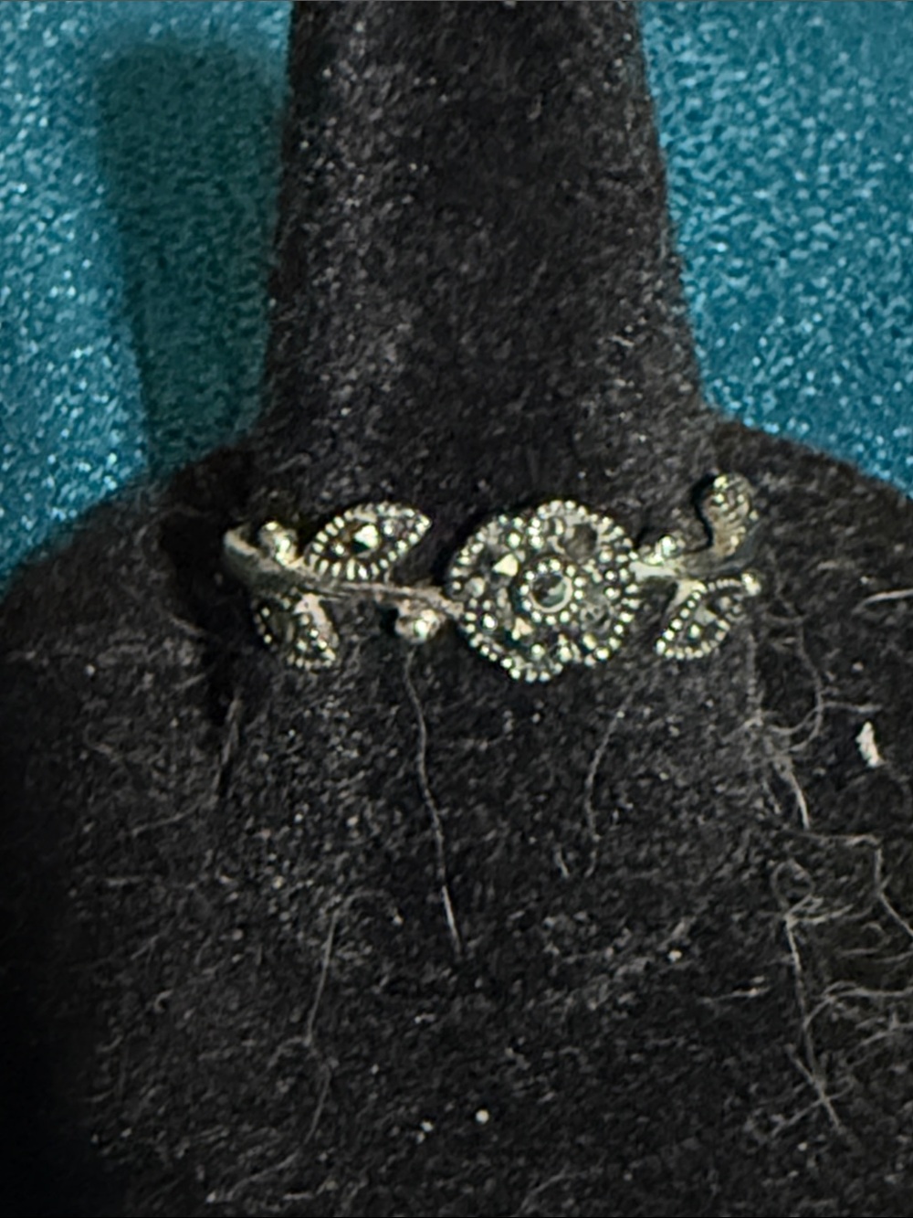 Delicate Floral Marcasite Leaf Ring - Silver Tone